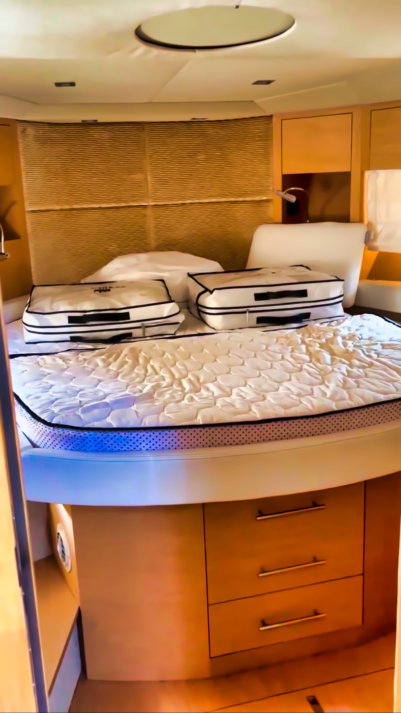 Sessa C 52 Yacht Motoryacht Boot Schiff Motorboot