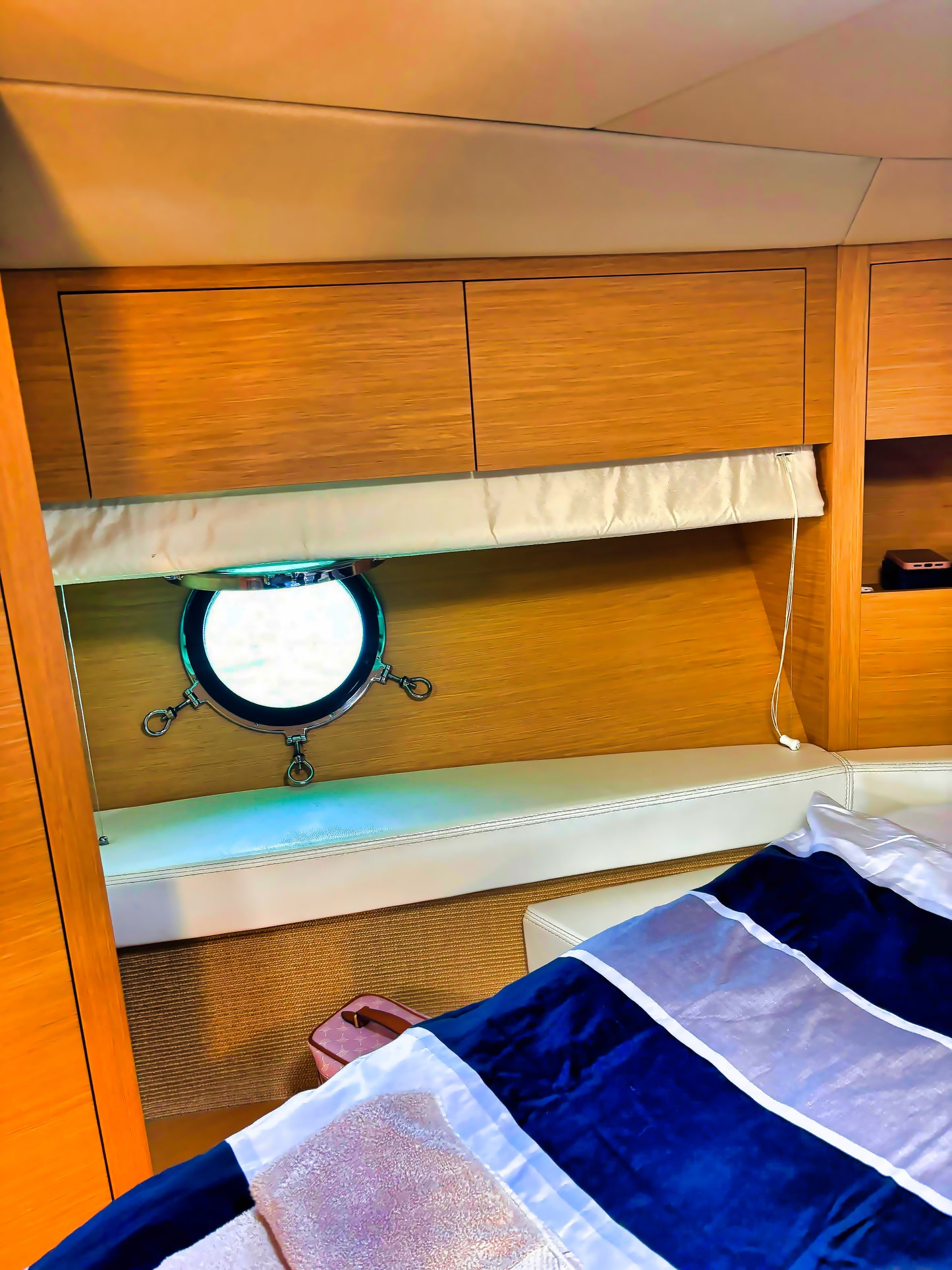 Sessa C 52 Yacht Motoryacht Boot Schiff Motorboot