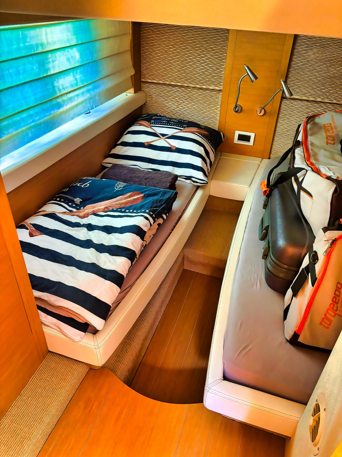 Sessa C 52 Yacht Motoryacht Boot Schiff Motorboot