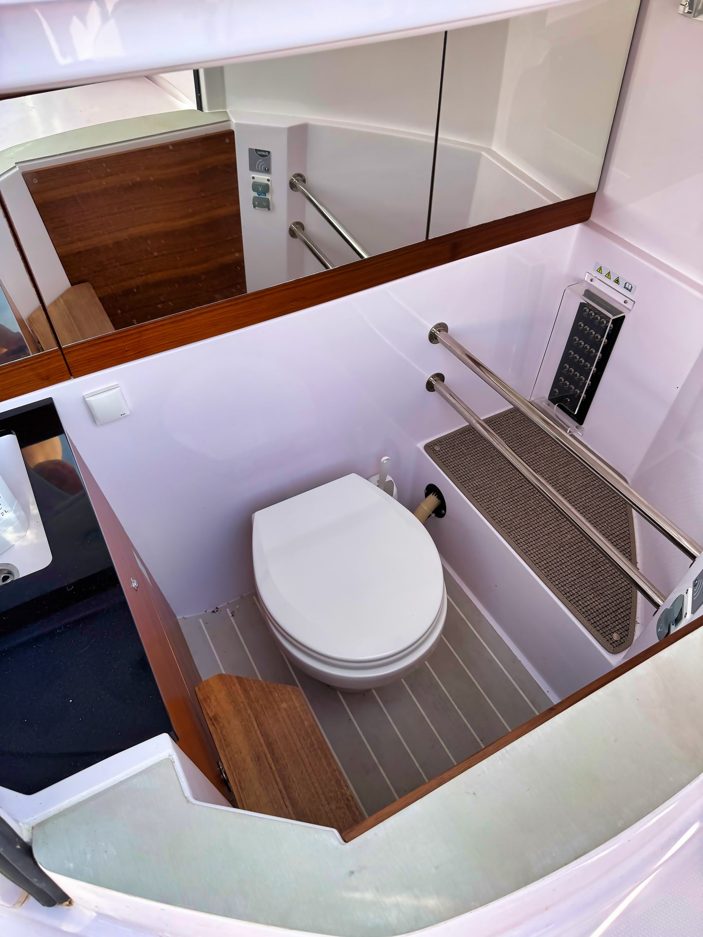 Axopar 28 Cabin CC Motoryacht Yacht Boot Schiff