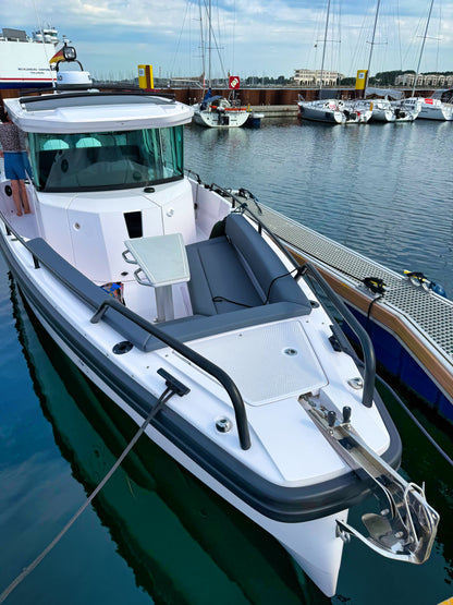 Axopar 28 Cabin CC Motoryacht Yacht Boot Schiff