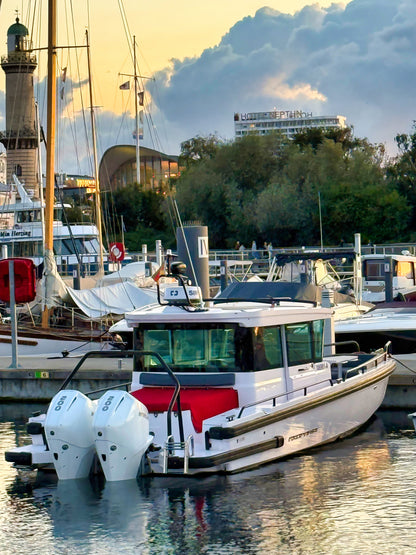 Axopar 28 Cabin CC Motoryacht Yacht Boot Schiff