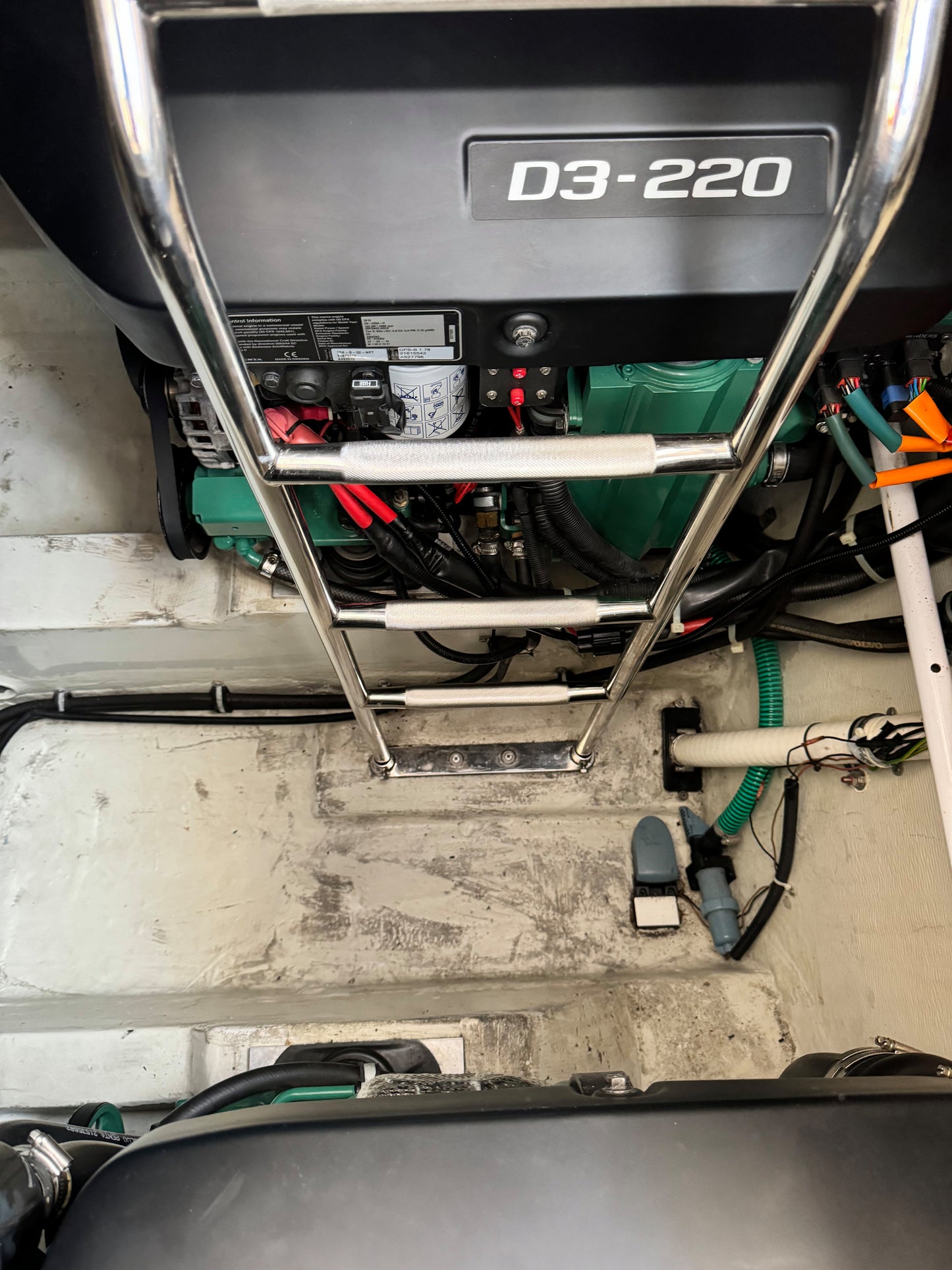 Bavaria 36 HT Hardtop Motoryacht Yacht Boot Schiff