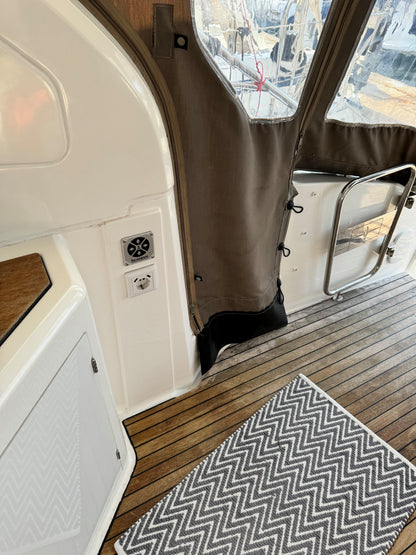 Bavaria 36 HT Hardtop Motoryacht Yacht Boot Schiff