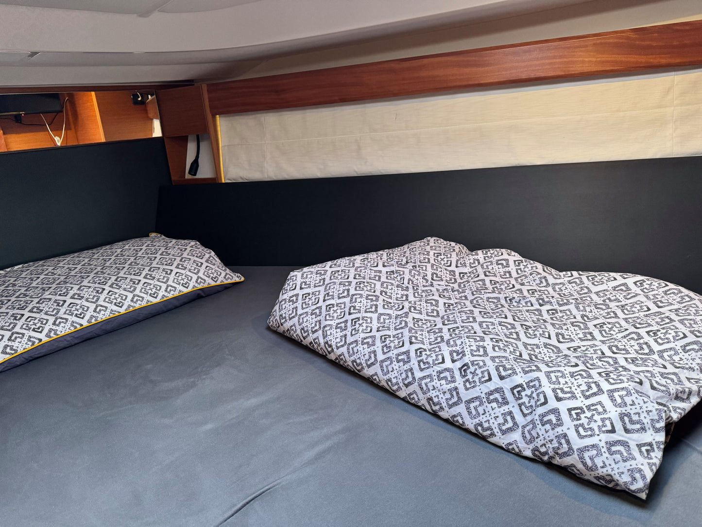 Bavaria 36 HT Hardtop Motoryacht Yacht Boot Schiff