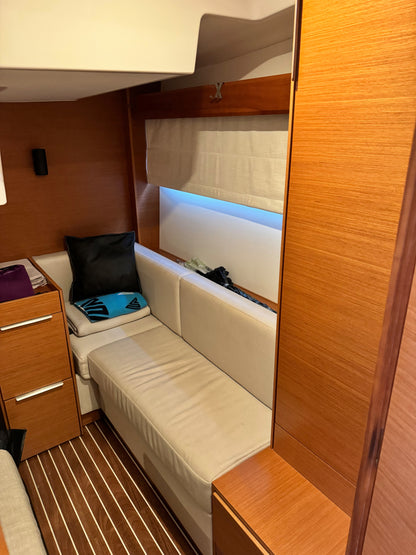 Bavaria 36 HT Hardtop Motoryacht Yacht Boot Schiff