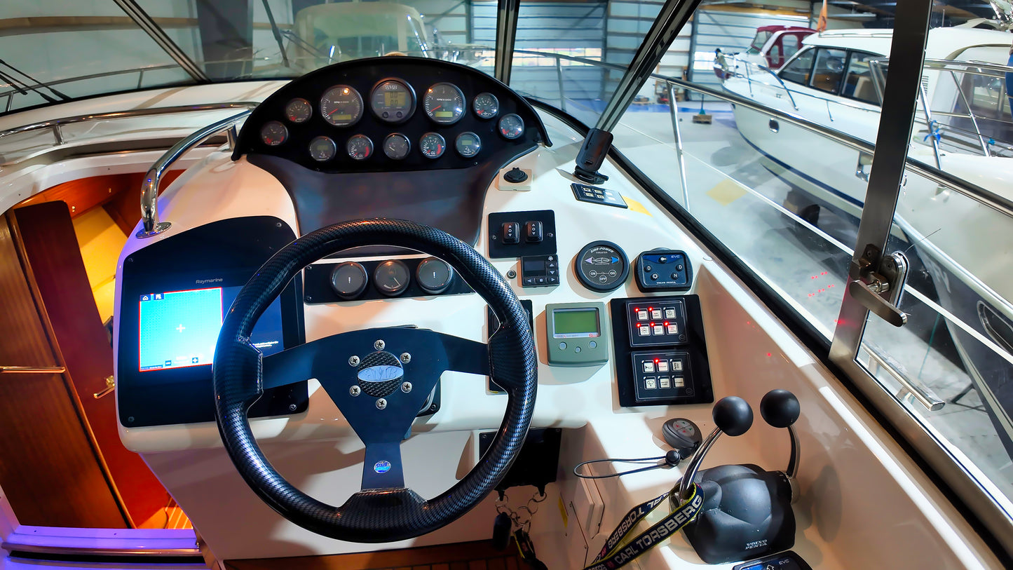 Bavaria 37 HT Hardtop Motoryacht Yacht Boot Schiff