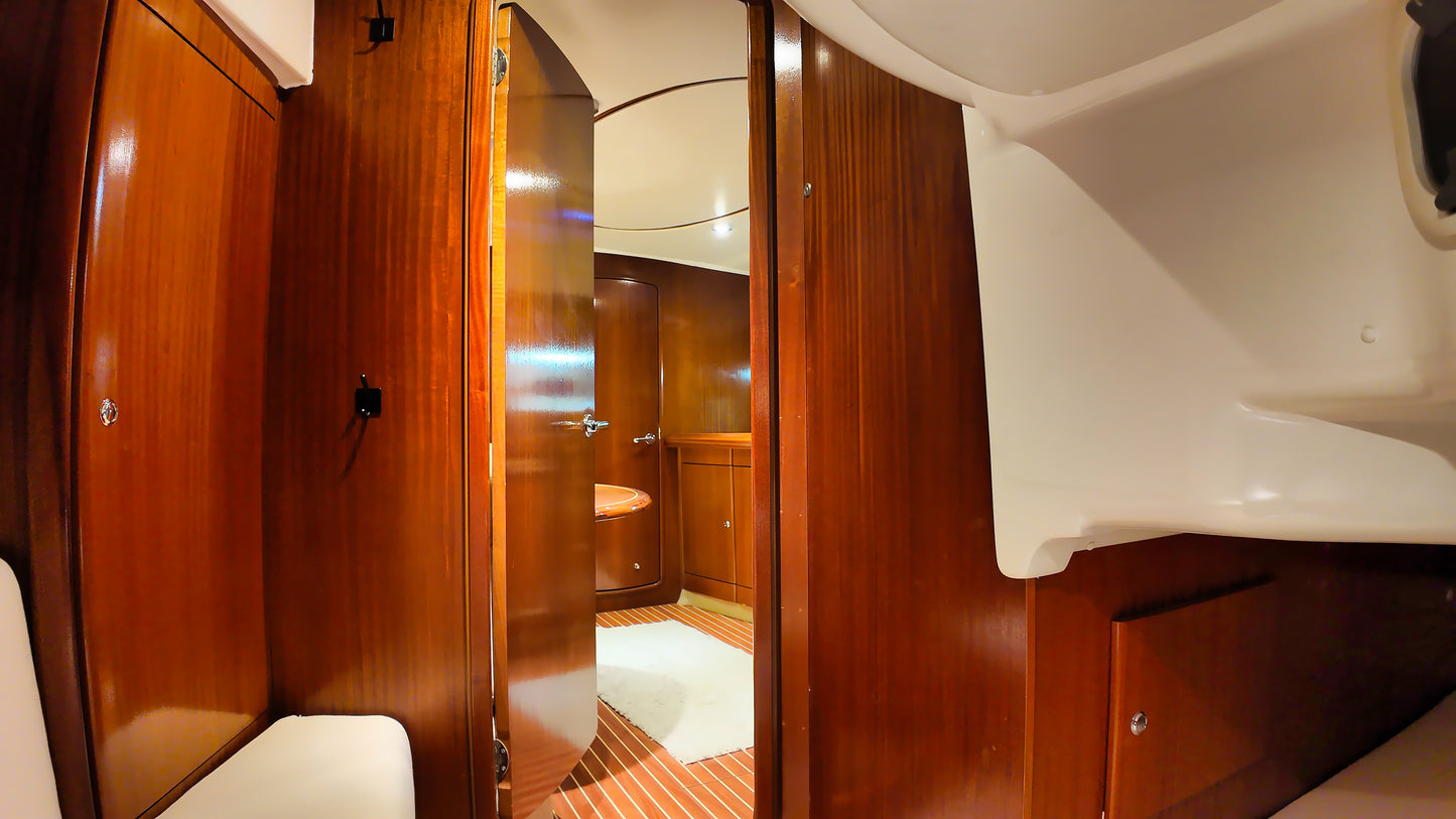 Bavaria 37 HT Hardtop Motoryacht Yacht Boot Schiff