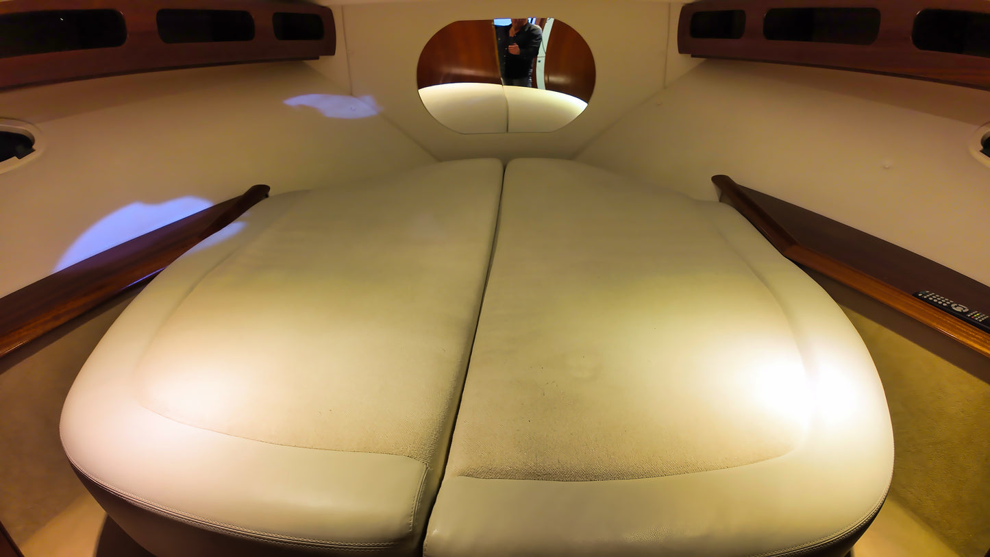 Bavaria 37 HT Hardtop Motoryacht Yacht Boot Schiff