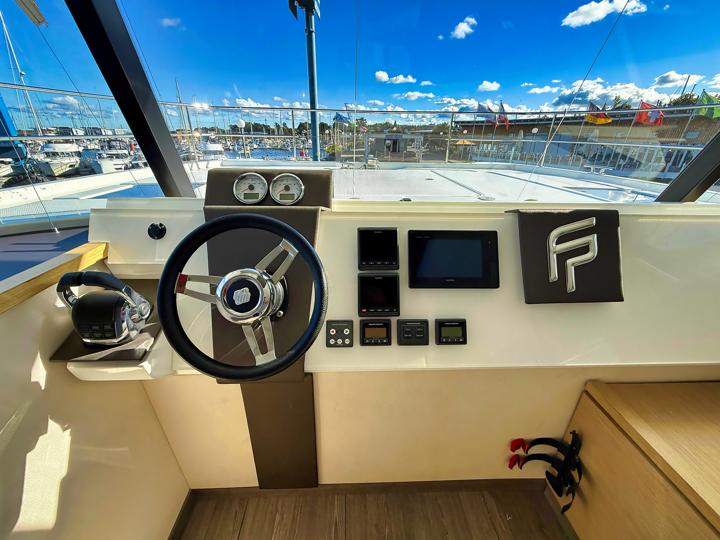 Fountaine Pajot MY 37 Yacht Motoryacht Boot Schiff Katamaran