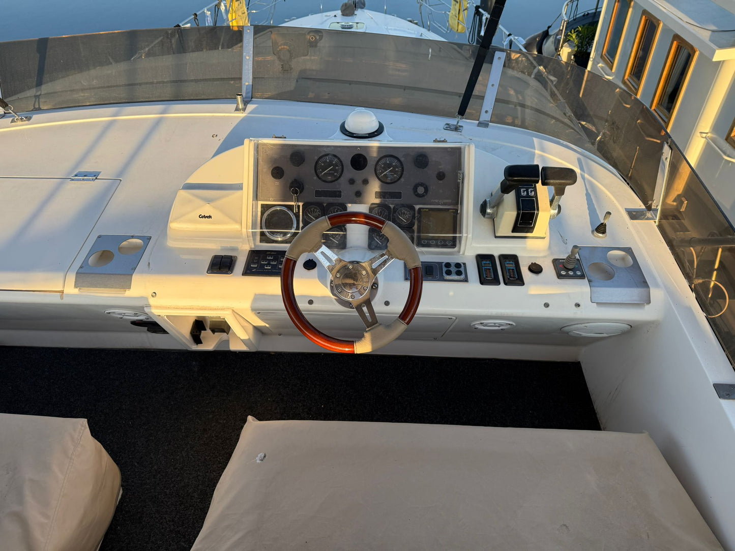 Princess 48 Flybridge Motoryacht Yacht Boot Schiff